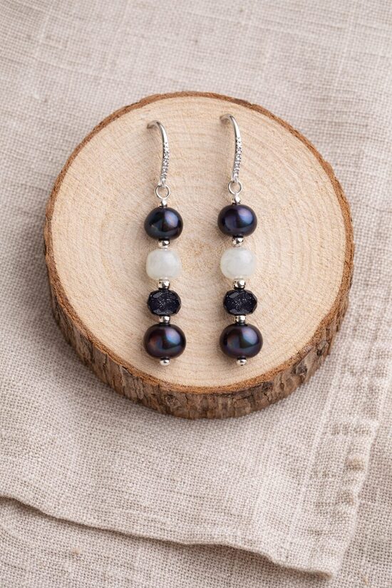 Dabīgo pērļu auskari "Tumšā elegance"